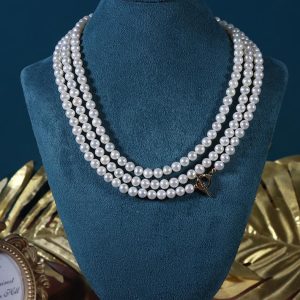 women white long pearl necklace