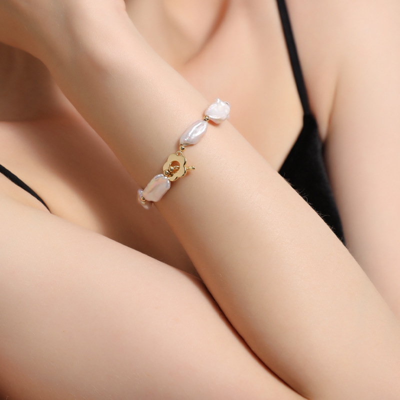 white baroque pearl bracelet for women