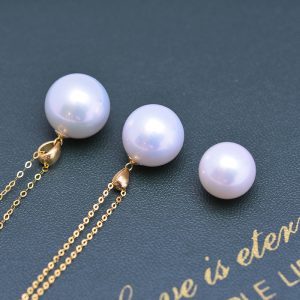 white round real pearl pendant necklace